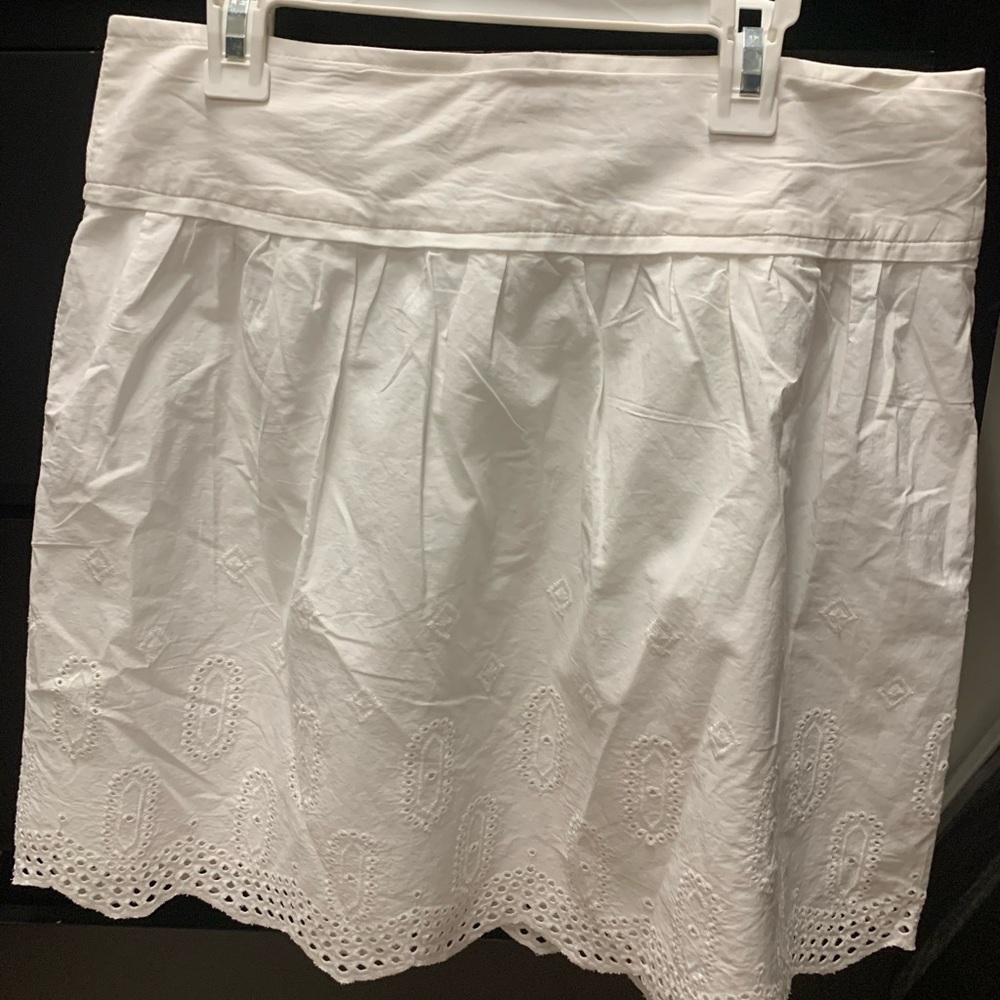 NWT Women’s White LOFT skirt